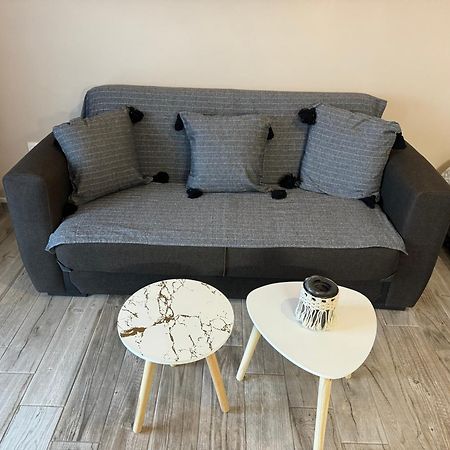 Panos' Studio Myrina Bagian luar foto