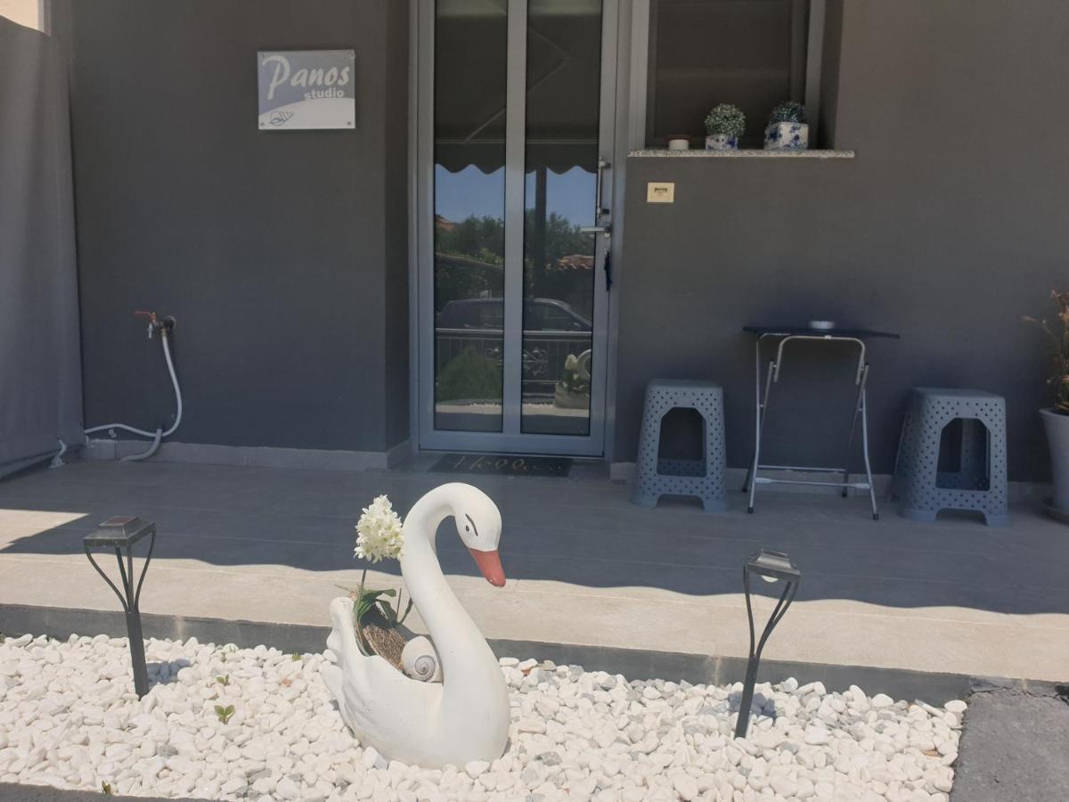 Panos' Studio Myrina Bagian luar foto